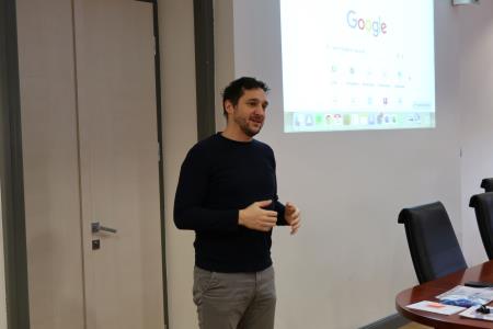 Direktor Marko Zevnik je zbranim predstavil delovanje Zavoda Sopotniki s